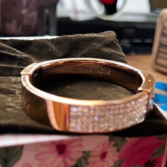 Michael Kors Pave Logo Plaque Gold Bangle - Picture 14 of 16